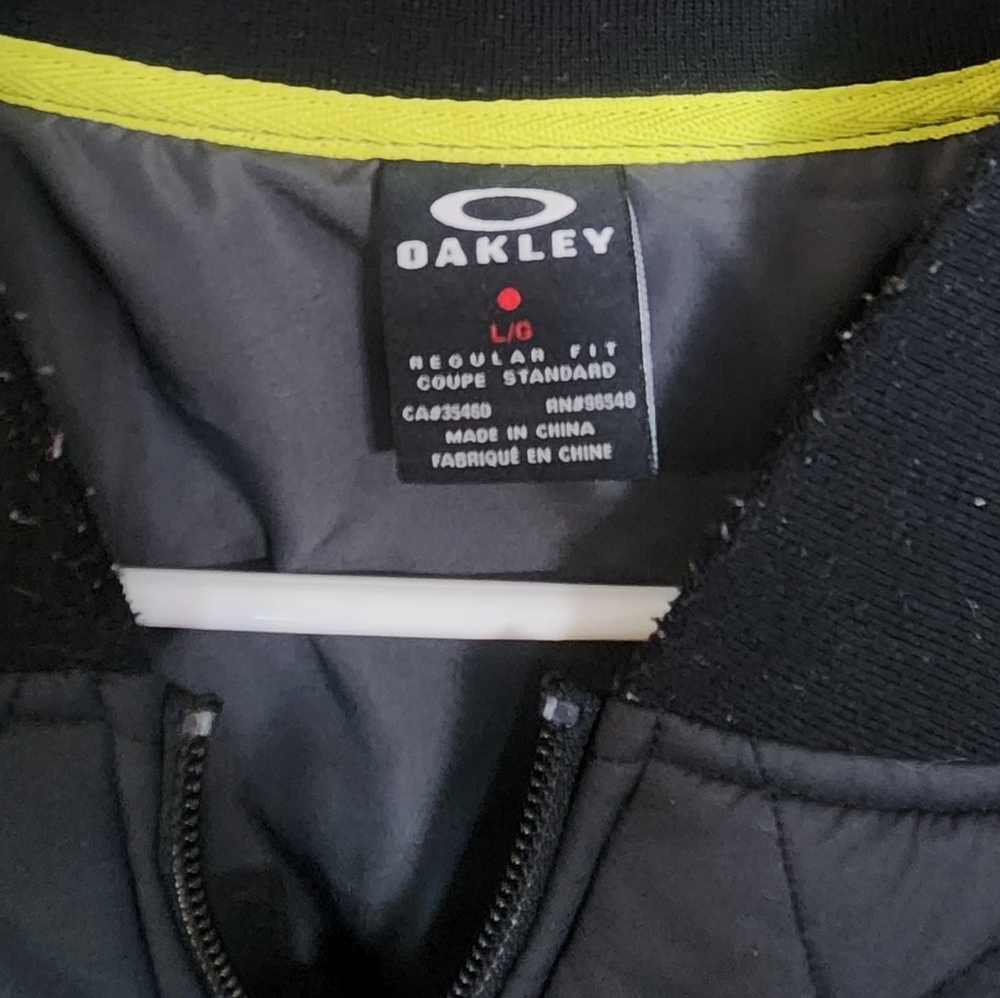 Oakley Men's Jacket - Picture 2 of 4